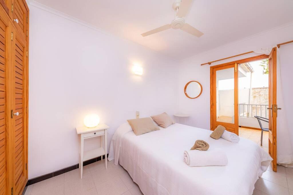 Beach House S'Illot Bagian luar foto