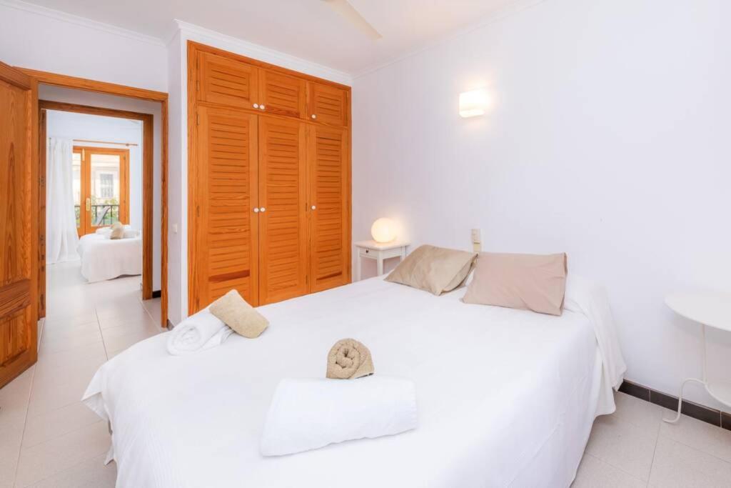 Beach House S'Illot Bagian luar foto