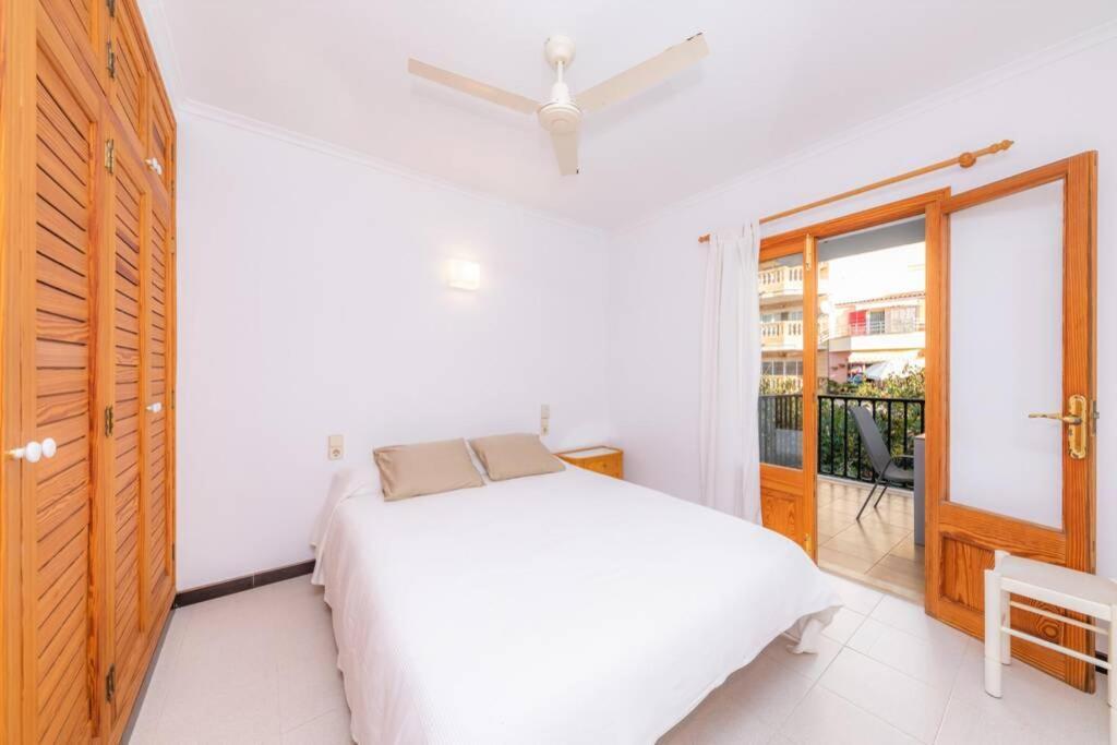 Beach House S'Illot Bagian luar foto